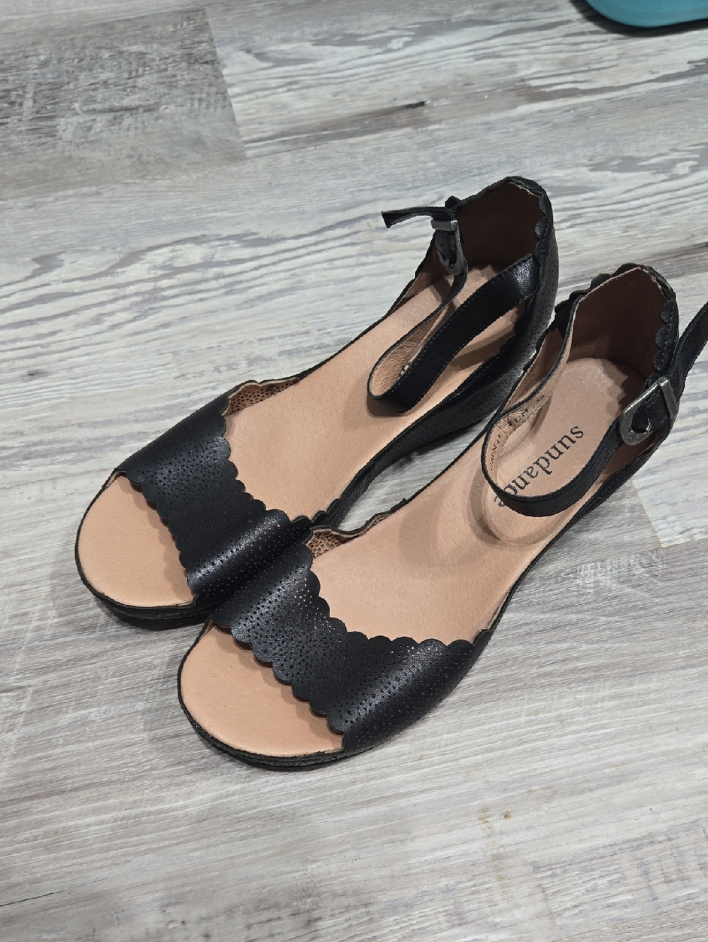 Sundance Black Scalloped Ankle Strap Sandals Size 38